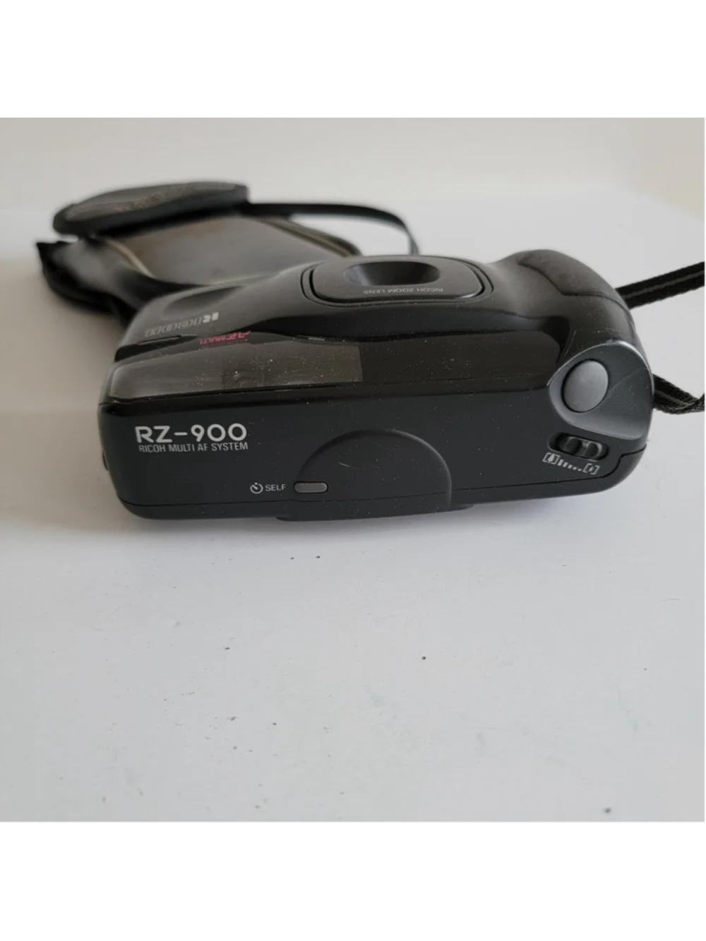 Ricoh Truzoom RZ-900 35mm Point & Shoot Film Camera 90s Vintage Case